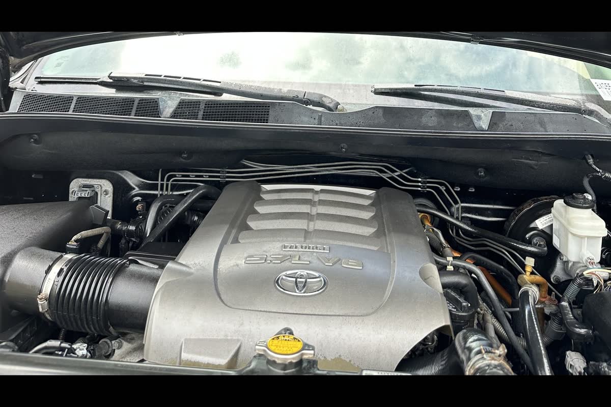 Clean engine bay of a Toyota truck